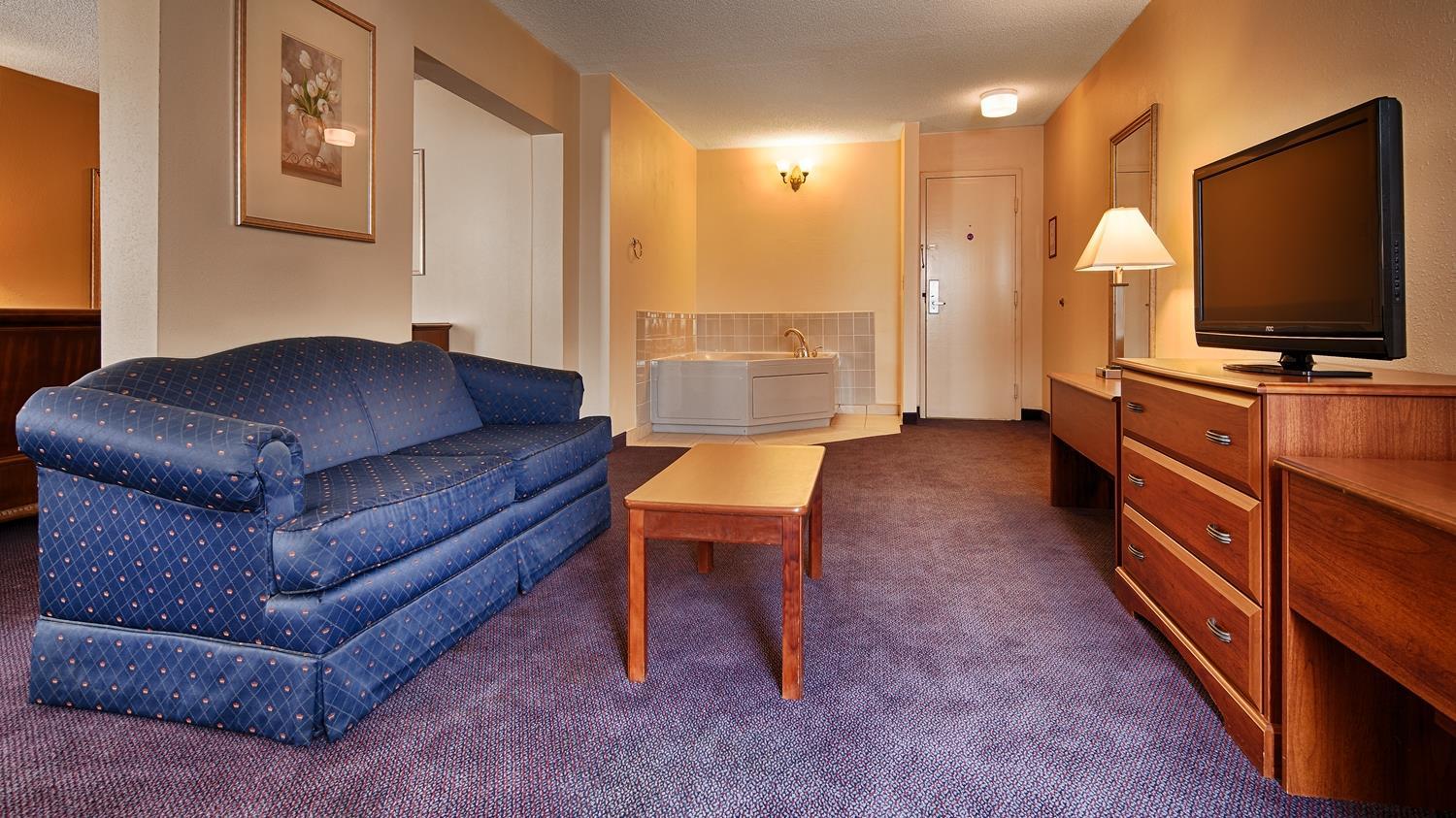 Best Western Plus Yadkin Valley Inn & Suites Jonesville Exterior foto